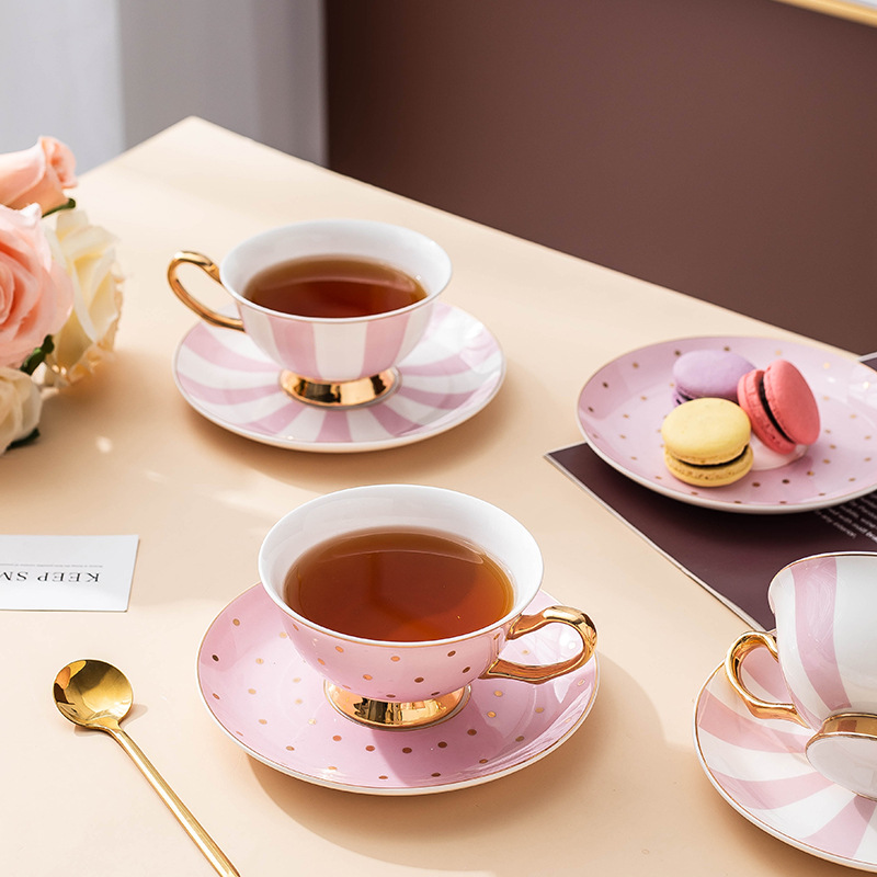 Ceramiczne różowe kubki do kaw – Kitchen Appliances Set recenzja i cena