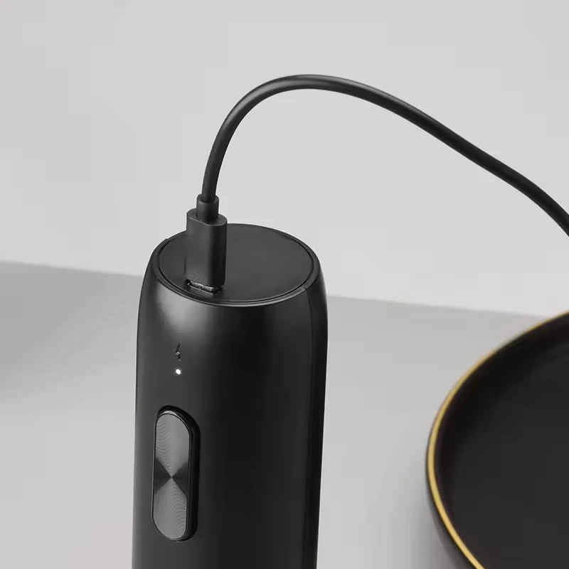 Automatyczny elektryczny otwie – Wine Opener Electric recenzja i cena